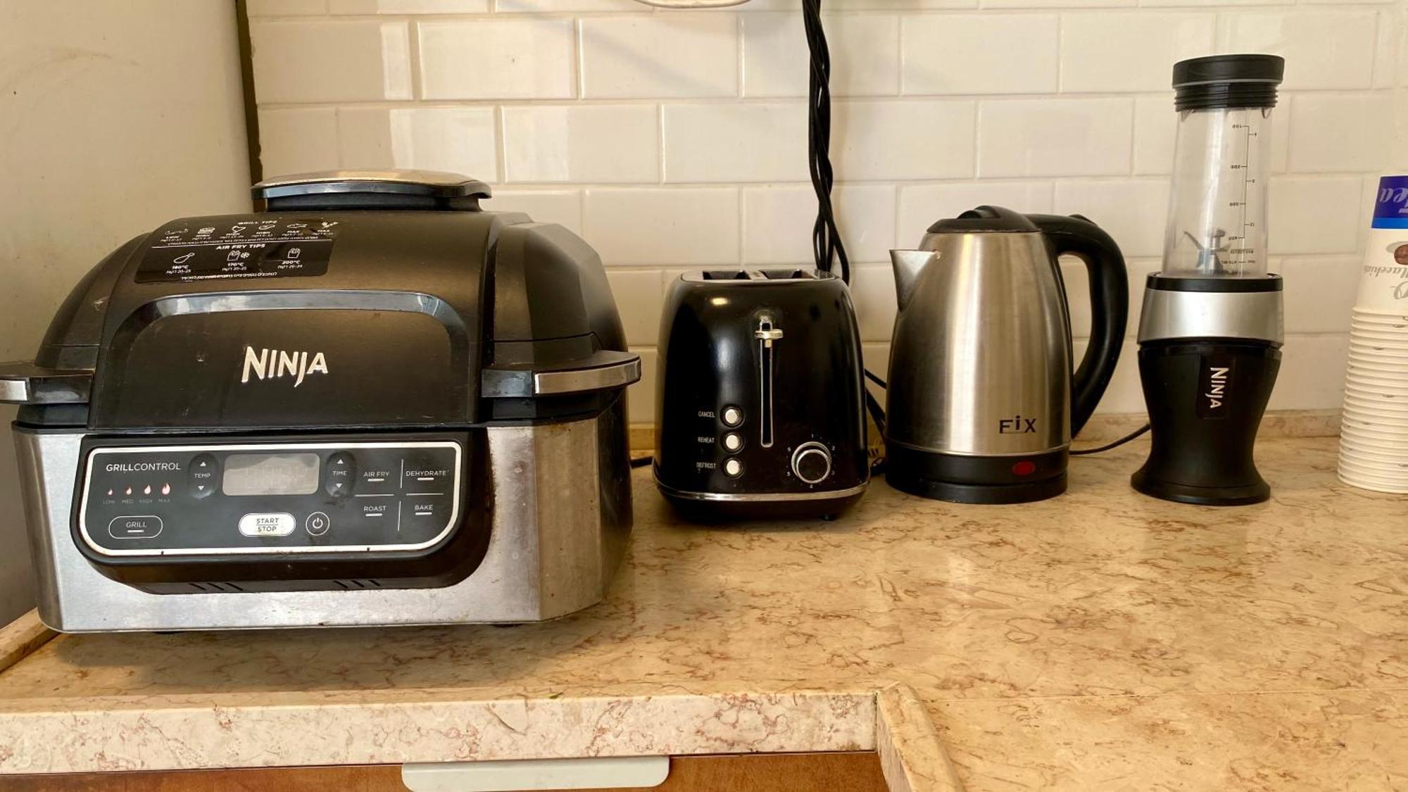 Apartmán דירה יפיפיה! מיקום מעולה! אוניברסיטת בן גוריון, סורוקה, שוק, פארק! Beersheba Exteriér fotografie